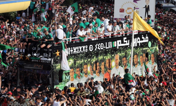 �ϻ�����Ϸ�����˿�����������ǻ�����ޱ����